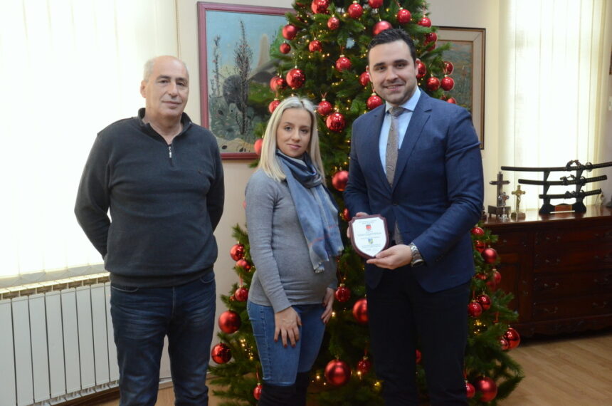 Градоначалникот Костадинов на средба со претставници на ЖФК „Тиверија“ Струмица