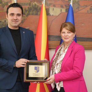 Градоначалникот Костадинов одржа работна средба со министерката Шукова