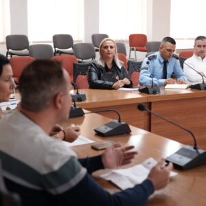 Узурпацијата на јавните површини во населбата Карпош тема на конференцијата на Локалниот совет за превенција