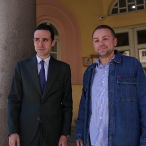 Градоначалникот Костадинов прв подаде рака за институционална помош на општина Кочани и нејзините граѓани