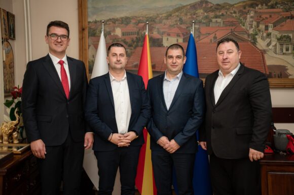 Градоначалникот Јанков оствари средба со градоначалниците од соседните општини Градоначалникот Јанков оствари средба со градоначалниците од соседните општини