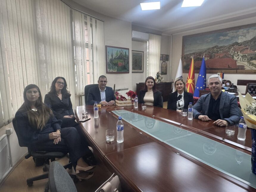 Градоначалникот Јанков оствари средба со „Родителски фронт“ за унапредување на семејните и општествените вредности