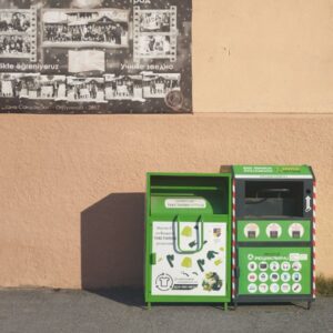 На иницијатива на градоначалникот Петар Јанков се поставени специјални контејнери за текстилен отпад