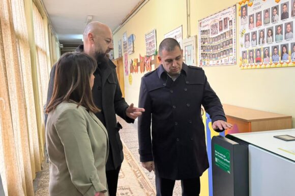 Во дел од образовните институции се поставени професионални прочистувачи на воздух Во дел од образовните институции се поставени професионални прочистувачи на воздух