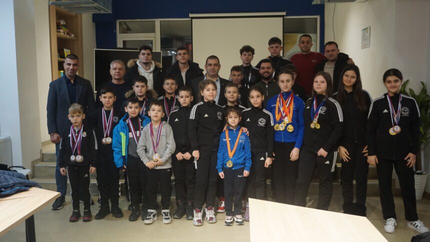 Струмица гордо поддржува шампиони: Градоначалникот Јанков со честитка за клубот „Шихан”