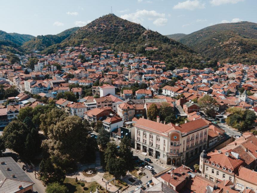 Известување за дополнување на документација за легализација на бесправно изградени објекти Известување за дополнување на документација за легализација на бесправно изградени објекти