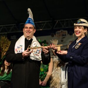 Клучот од градот во рацете на карневалџиите – Започна Струмичкиот карневал 2026 Клучот од градот во рацете на карневалџиите – Започна Струмичкиот карневал 2026