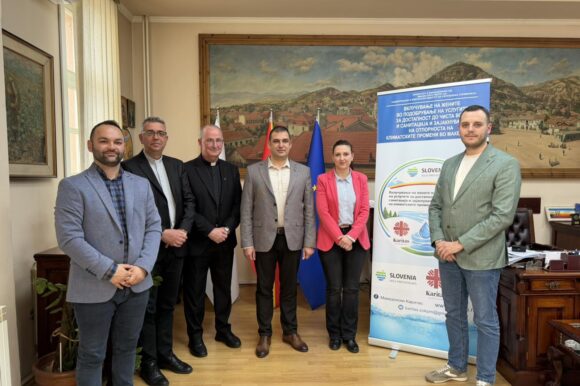 Општина Струмица дел од проект за чиста вода, санитација и зајакнување на... Општина Струмица дел од проект за чиста вода, санитација и зајакнување на...