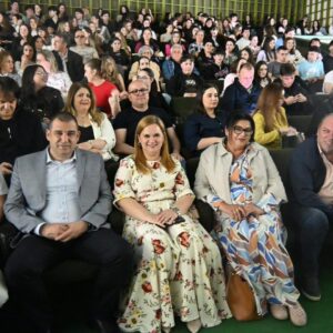 Во Центарот за култура „Антон Панов“ успешно изведена претставата „Чорбаџи Теодос“